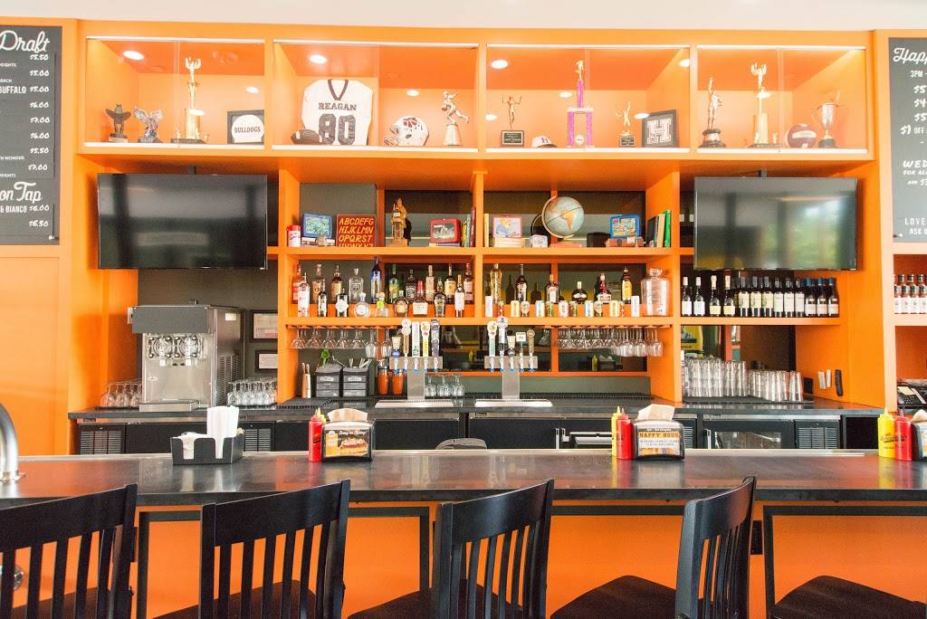 Bernies Burger Bus - Heights | restaurant | 2200 Yale St Suite 100, Houston, TX 77008, USA | 7138678600 OR +1 713-867-8600