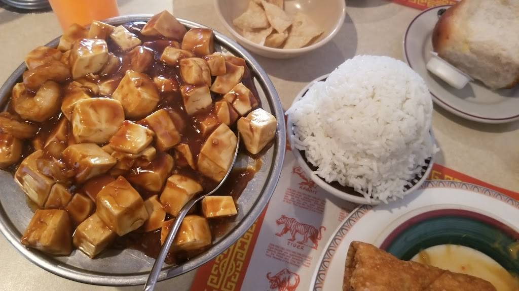 Kong Kow Restaurant | restaurant | 13337 Michigan Ave, Dearborn, MI 48126, USA | 3135815576 OR +1 313-581-5576