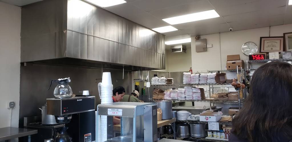 Sandras Tamales | restaurant | 5390 Whittier Blvd, Los Angeles, CA 90022, USA | 3237222961 OR +1 323-722-2961