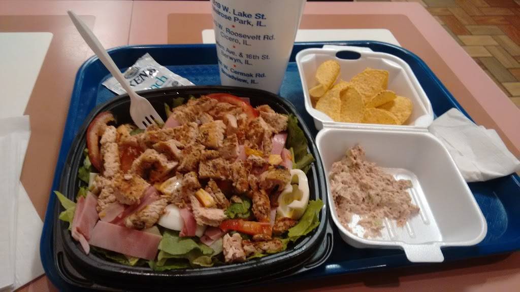 Lucky Dog Hot Dog | restaurant | 1819 W Lake St, Melrose Park, IL 60160, USA | 7083455365 OR +1 708-345-5365