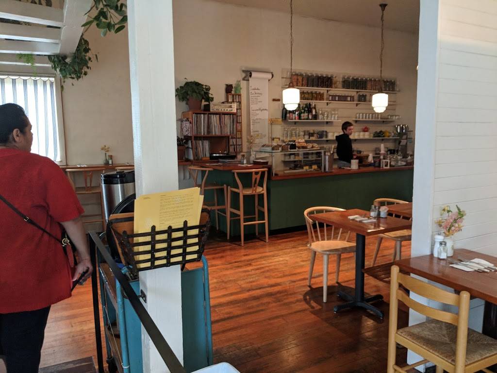 Sweedeedee | cafe | 5202 N Albina Ave, Portland, OR 97217, USA | 5039468087 OR +1 503-946-8087