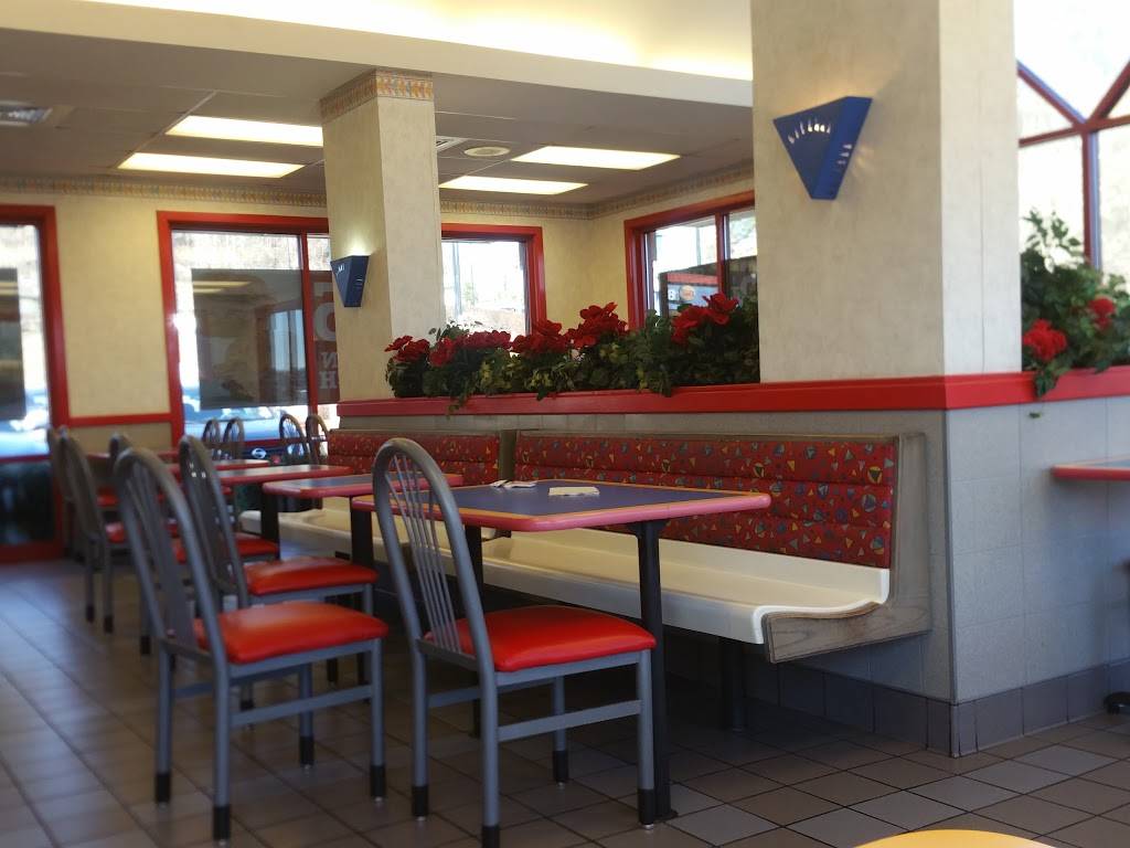 Arbys | restaurant | 10 Nitro Blvd, Cross Lanes, WV 25313, USA | 3047762776 OR +1 304-776-2776