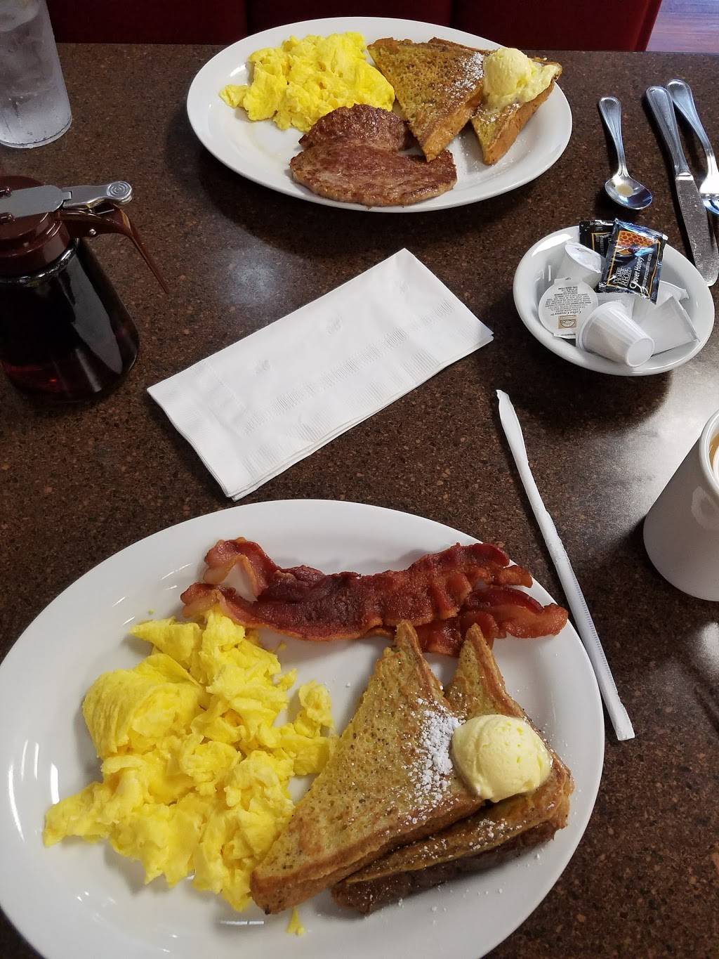 Abbys Cafe Yucaipa | restaurant | 34432 Yucaipa Blvd, Yucaipa, CA 92399, USA | 9097977770 OR +1 909-797-7770