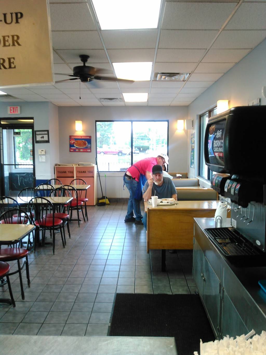 Country Fish Fry | restaurant | 3307 Fort Bragg Rd, Fayetteville, NC 28303, USA | 9108684100 OR +1 910-868-4100