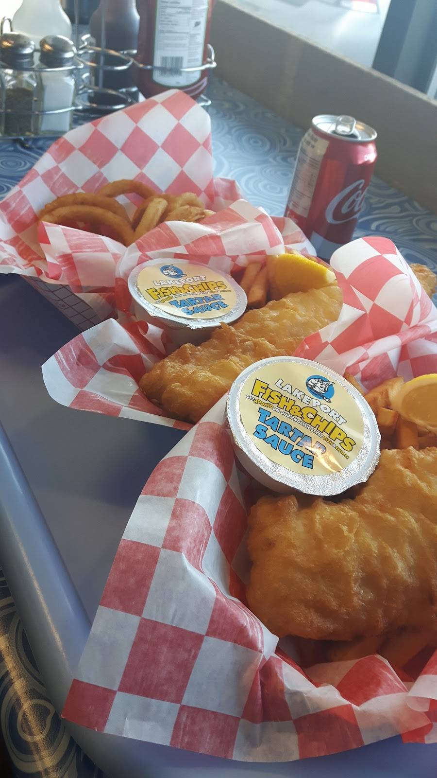 Lakeport Fish & Chips | meal takeaway | 8214 Lundys Ln, Niagara Falls, ON L2H 1H1, Canada | 9053573232 OR +1 905-357-3232
