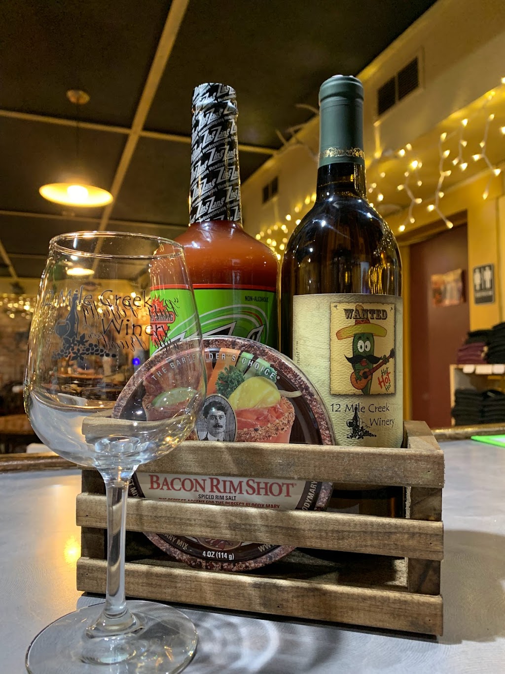 12 Mile Creek Winery | restaurant | 11093 Flagg Springs Pike, California, KY 41007, USA | 8593910144 OR +1 859-391-0144