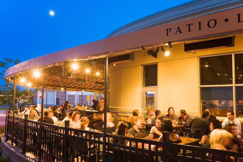 Chances R Restaurant | restaurant | 1365 Woodroffe Ave, Nepean, ON K2G 1V7, Canada | 6132256887 OR +1 613-225-6887