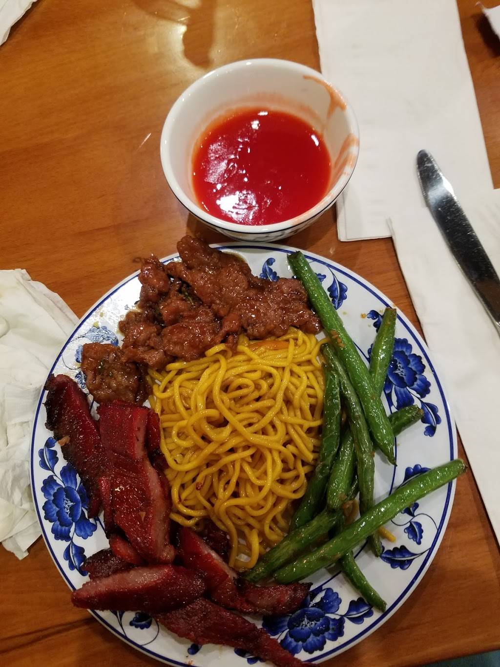 Lotus Restaurant | restaurant | 279 Center St, Auburn, ME 04210, USA | 2072410870 OR +1 207-241-0870