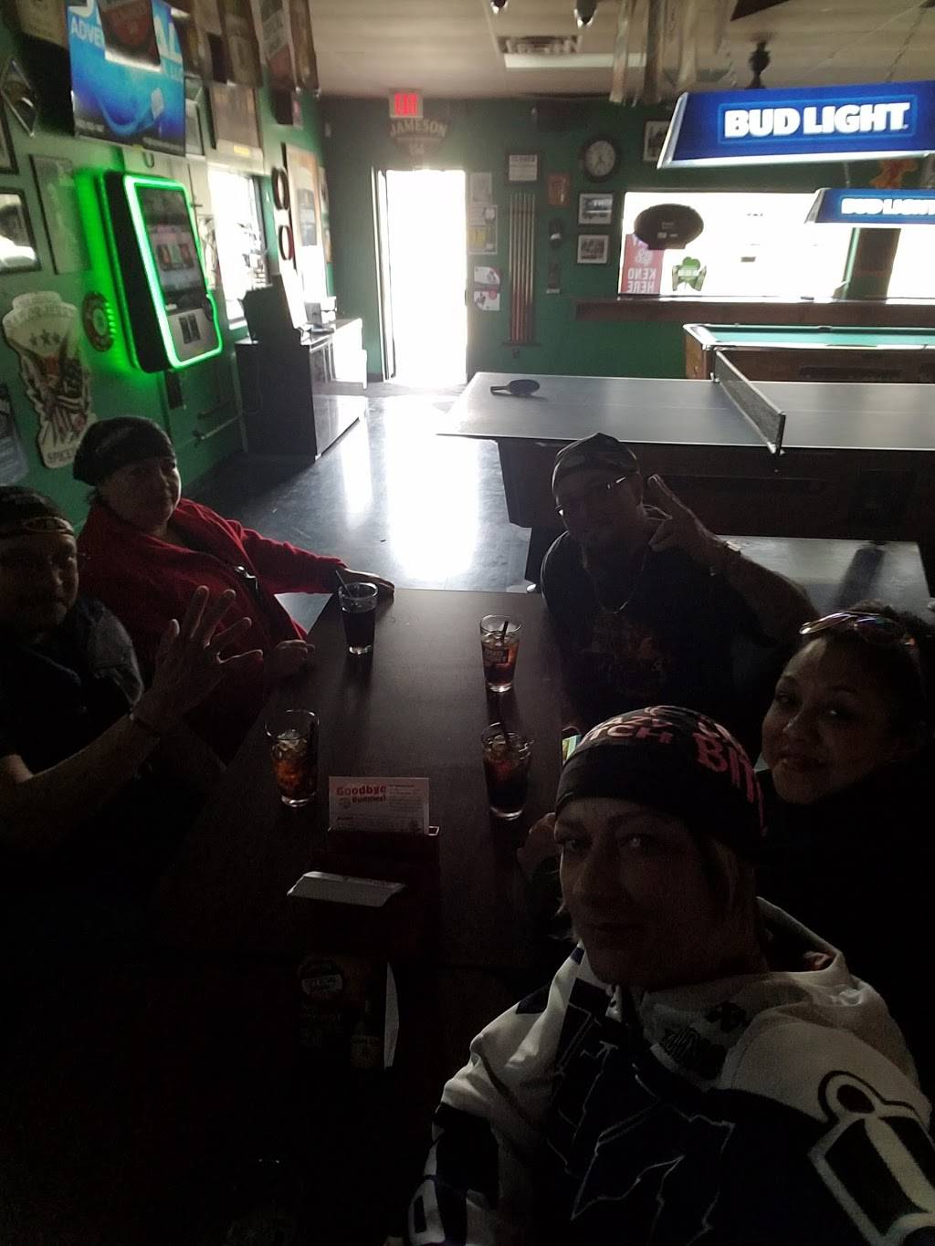 Club Turf | restaurant | 2404 S 60th St, Omaha, NE 68106, USA | 4025534972 OR +1 402-553-4972