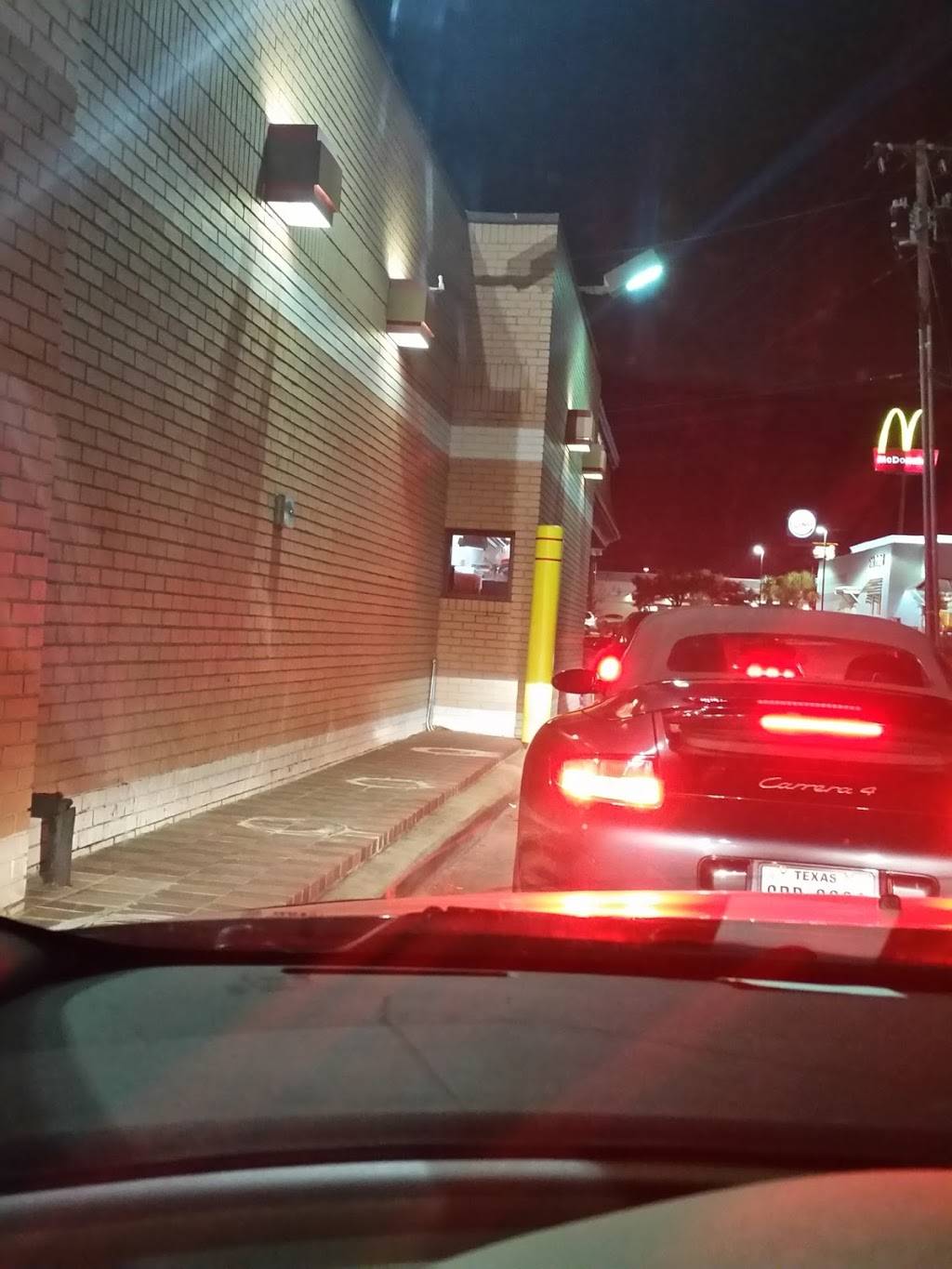 Wendys | restaurant | 1304 E Pleasant Run Rd, DeSoto, TX 75115, USA | 9726395132 OR +1 972-639-5132