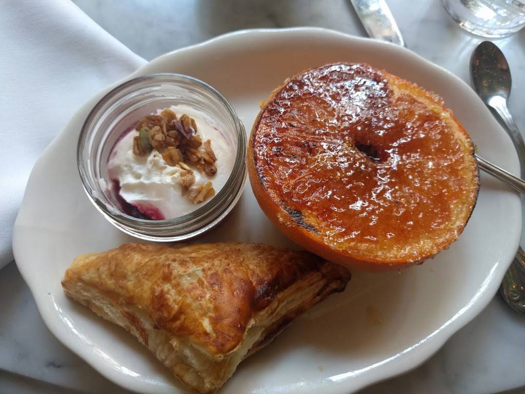 Harp & Crown | restaurant | 1525 Sansom St, Philadelphia, PA 19102, USA | 2153302800 OR +1 215-330-2800