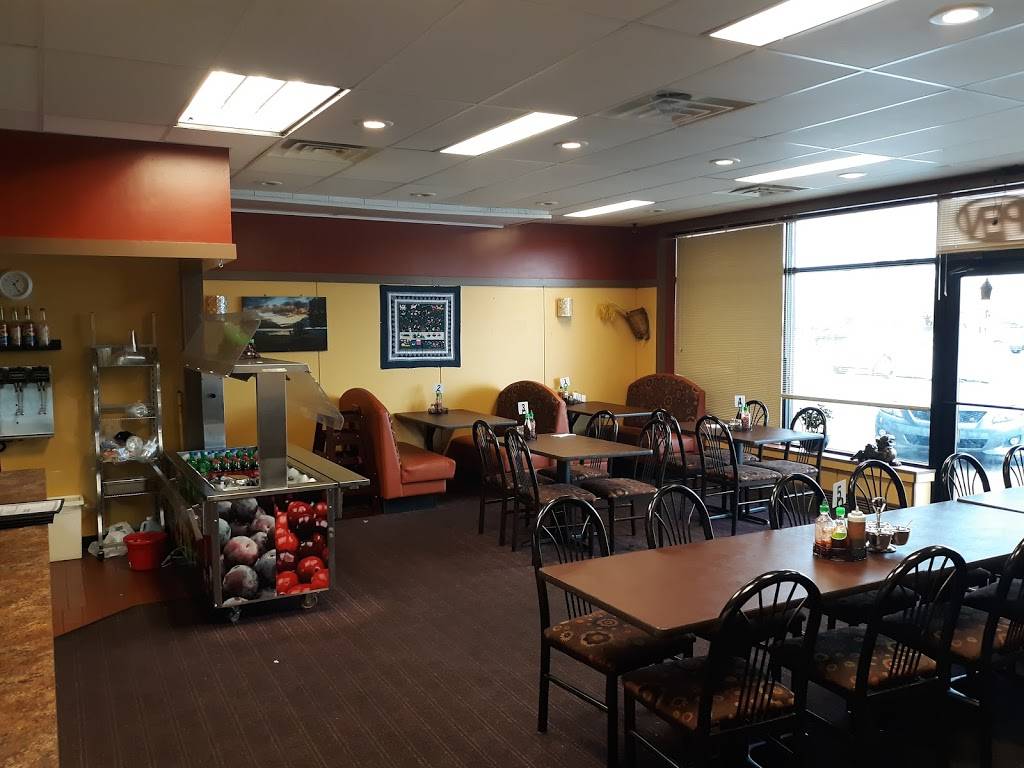 Muang Ja Catering & Restaurant | restaurant | 1410 S Hastings Way, Eau Claire, WI 54701, USA | 7158958288 OR +1 715-895-8288