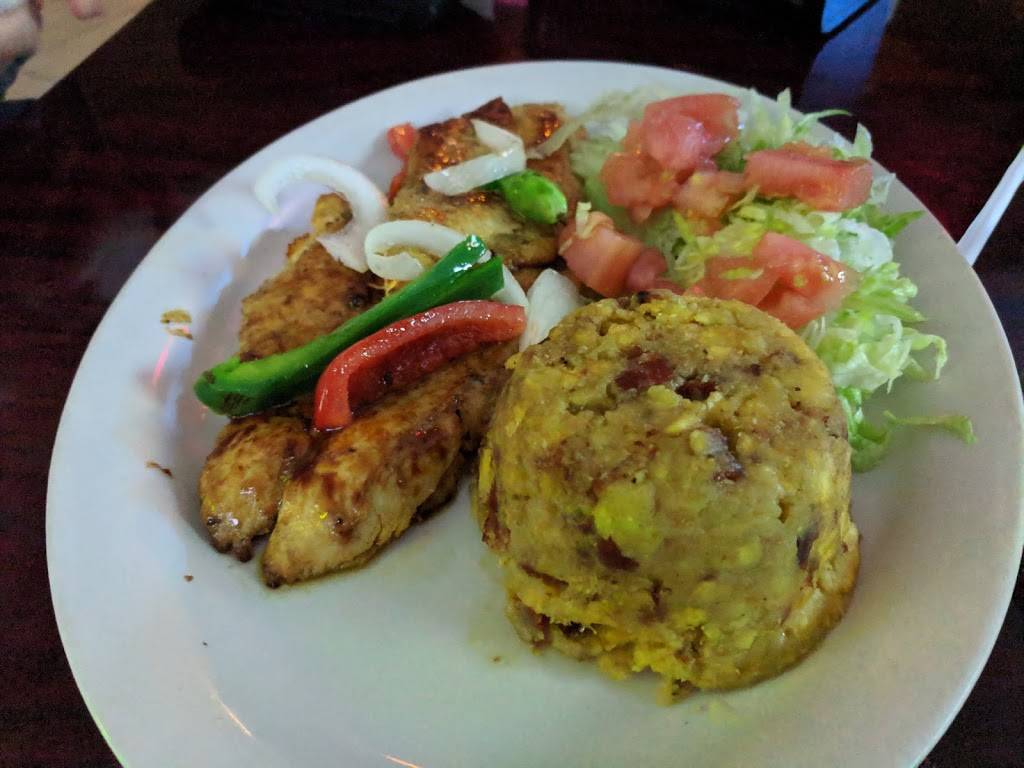 Sazoncito Latin Food | restaurant | 4542 S Semoran Blvd, Orlando, FL 32822, USA | 4078022982 OR +1 407-802-2982