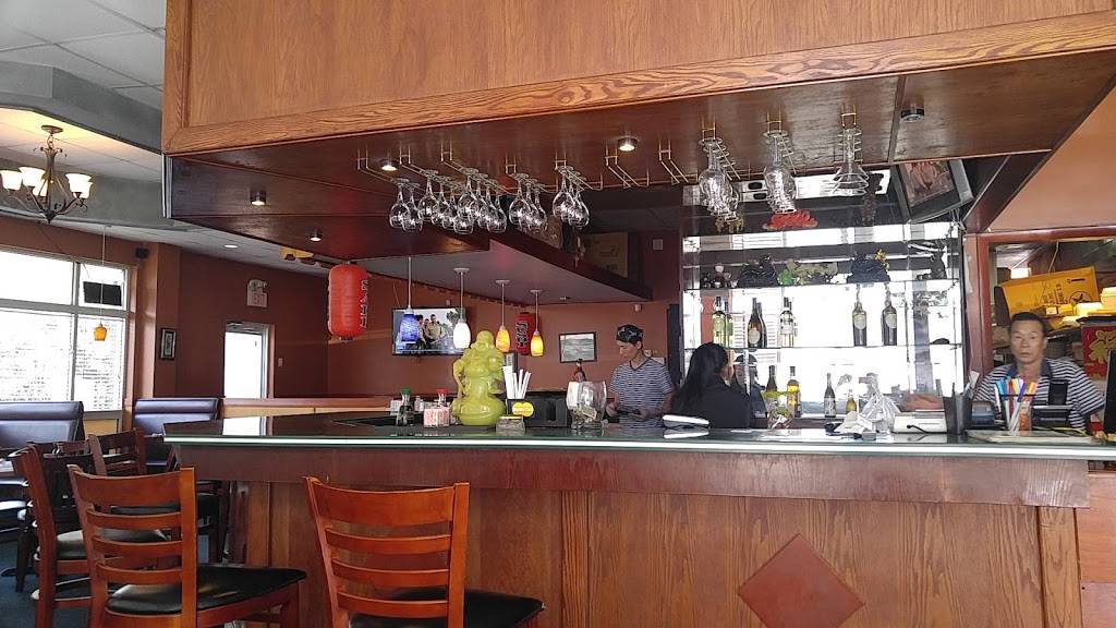 Wang & King Asian Cafe | restaurant | 10720 S Tryon St, Charlotte, NC 28273, USA | 7045883080 OR +1 704-588-3080