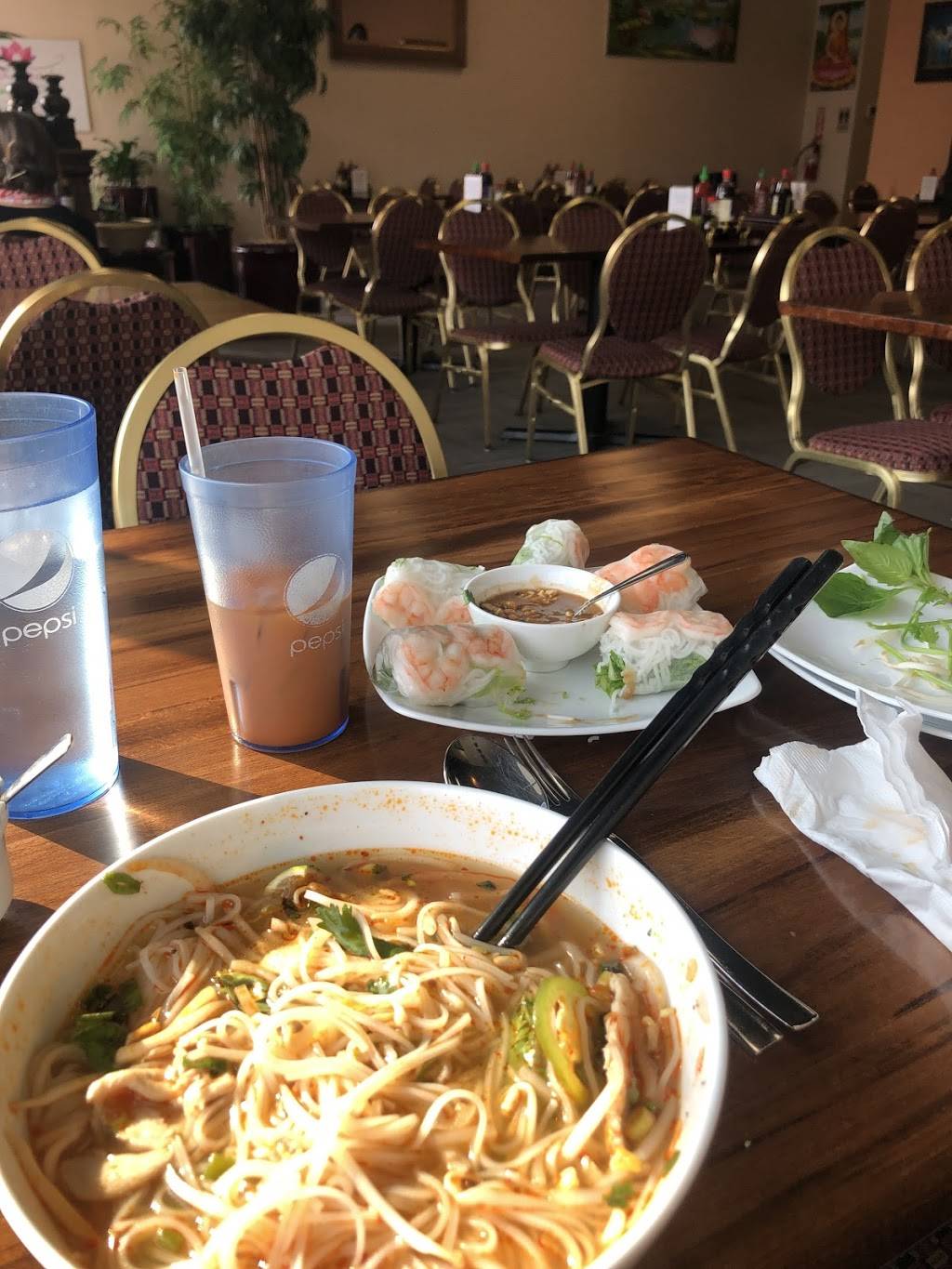 Gia Dinh Pho and Vietnamese Cuisine | restaurant | Suite #A1, 549 W International Airport Rd, Anchorage, AK 99518, USA | 9072222663 OR +1 907-222-2663