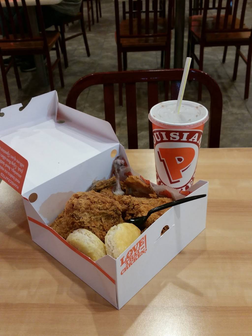 Popeyes Louisiana Kitchen | restaurant | 12844 Day St, Moreno Valley, CA 92507, USA | 9516531677 OR +1 951-653-1677