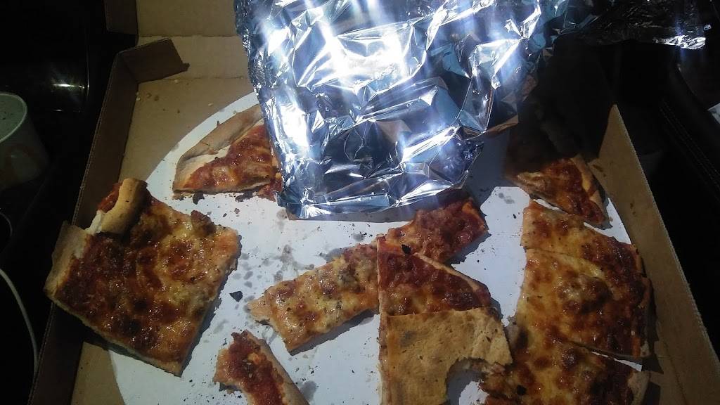 Italian Fiesta Pizzeria | restaurant | 1919 E 71st, Chicago, IL 60649, USA | 7736842222 OR +1 773-684-2222