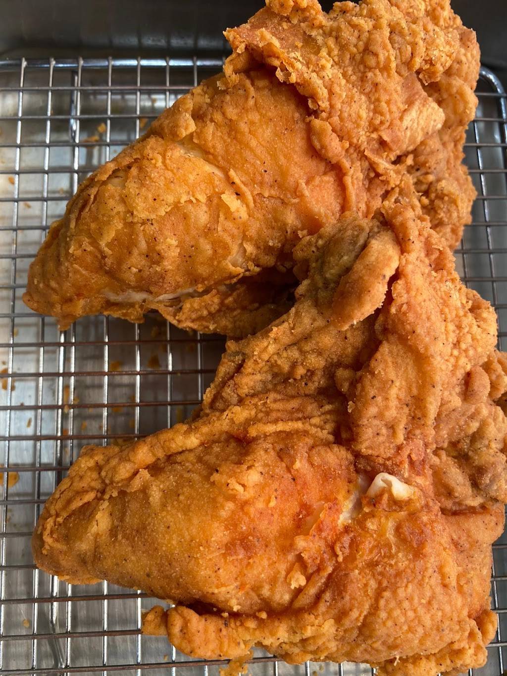 Krispy Krunchy Chicken | restaurant | 2660 Mason St, San Francisco, CA 94133, USA | 4158008637 OR +1 415-800-8637