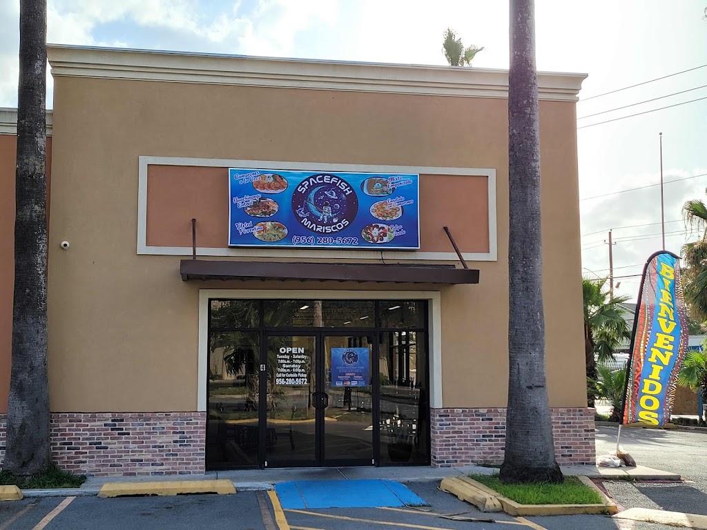 SpaceFish Mariscos Restaurant | restaurant | 3503 Boca Chica Blvd Ste 4, Brownsville, TX 78521, USA | 9562805672 OR +1 956-280-5672