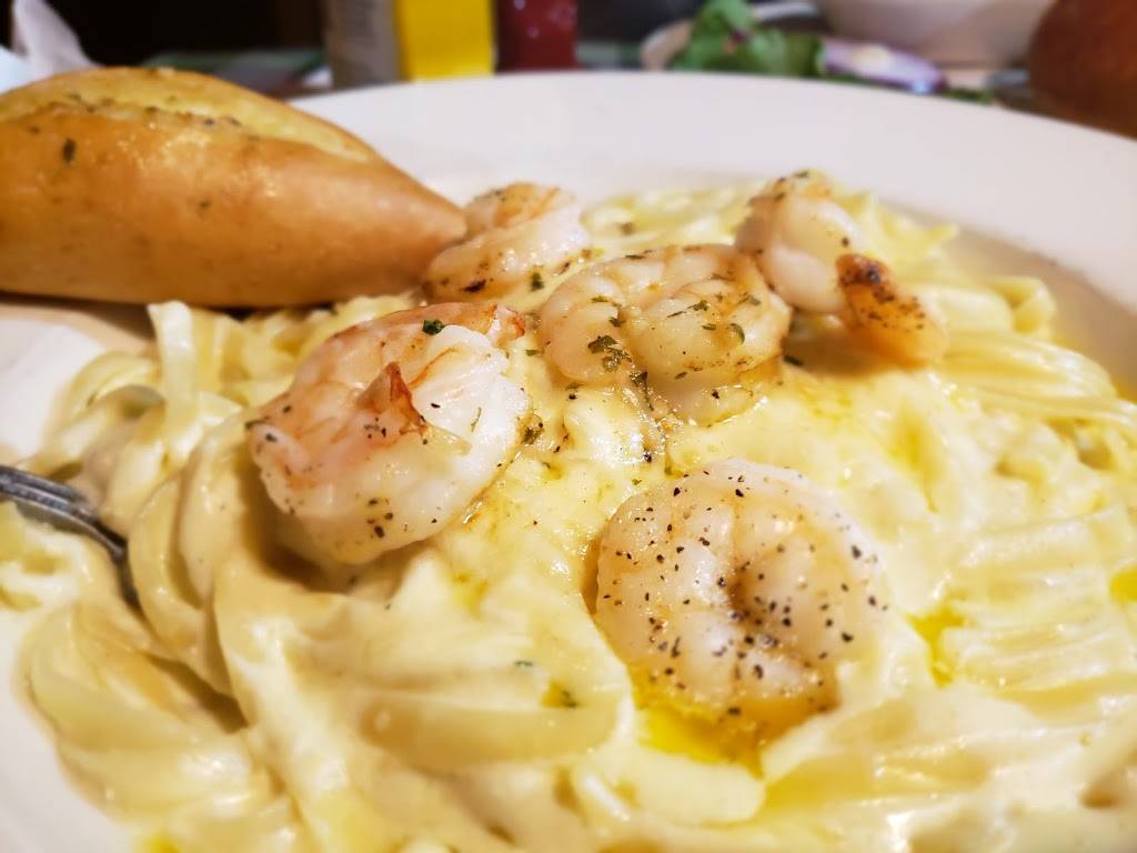 Leonas Pizzeria & Restaurant | restaurant | 1236 E 53rd St, Chicago, IL 60615, USA | 7733632600 OR +1 773-363-2600