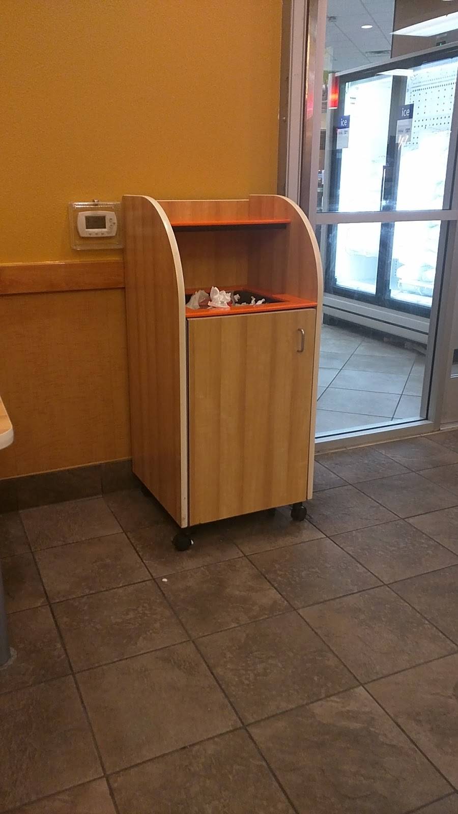 Popeyes Louisiana Kitchen | restaurant | 6985 S Rainbow Blvd, Las Vegas, NV 89118, USA | 7022211462 OR +1 702-221-1462