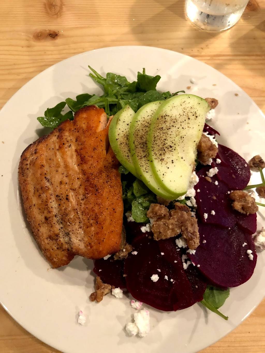 Table 20 | restaurant | 20 N Wall St, Cartersville, GA 30120, USA | 4703154851 OR +1 470-315-4851