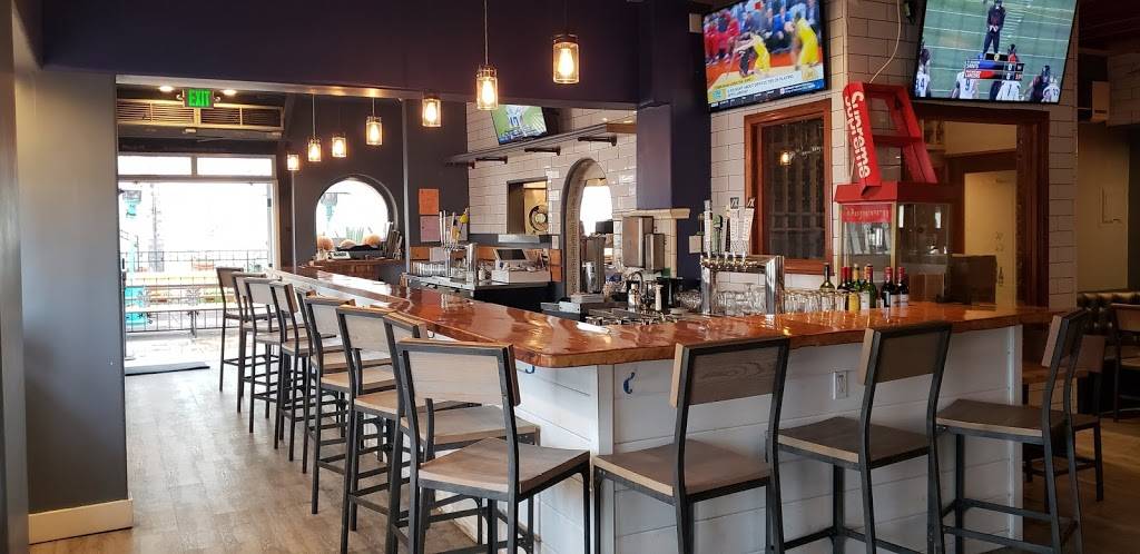 The Local | restaurant | 207 S El Camino Real, San Clemente, CA 92672, USA | 9495457006 OR +1 949-545-7006