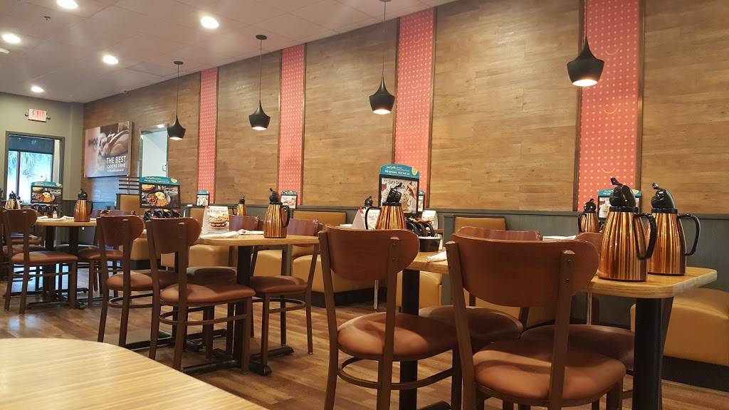 IHOP | restaurant | 100 Ambersweet Way, Davenport, FL 33897, USA | 8633531416 OR +1 863-353-1416