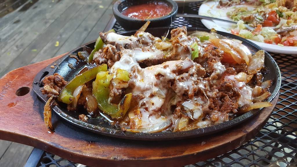 Amigos | restaurant | 75 N Main St, Eureka Springs, AR 72632, USA | 4793636574 OR +1 479-363-6574