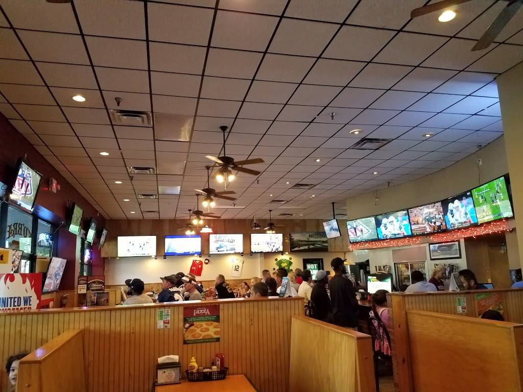 Beef O Bradys | restaurant | 8810 N Himes Ave, Tampa, FL 33614, USA | 8139362058 OR +1 813-936-2058