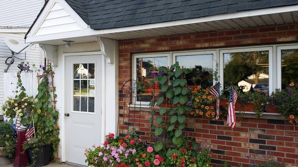 Stockers On the Park | restaurant | 6731 Madison Rd, Thompson, OH 44086, USA | 4402983547 OR +1 440-298-3547