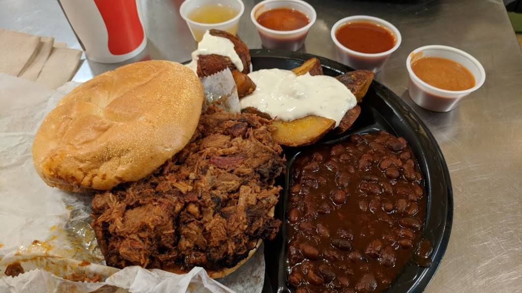 Blue Ribbon Barbecue | restaurant | 908 Massachusetts Ave, Arlington, MA 02476, USA | 7816487427 OR +1 781-648-7427