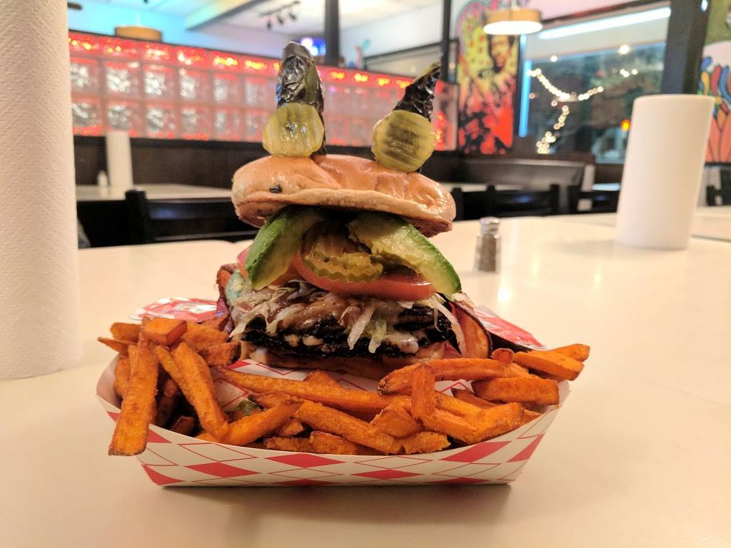 Burger Culture | restaurant | 801 S Presa St, San Antonio, TX 78210, USA | 2105921064 OR +1 210-592-1064