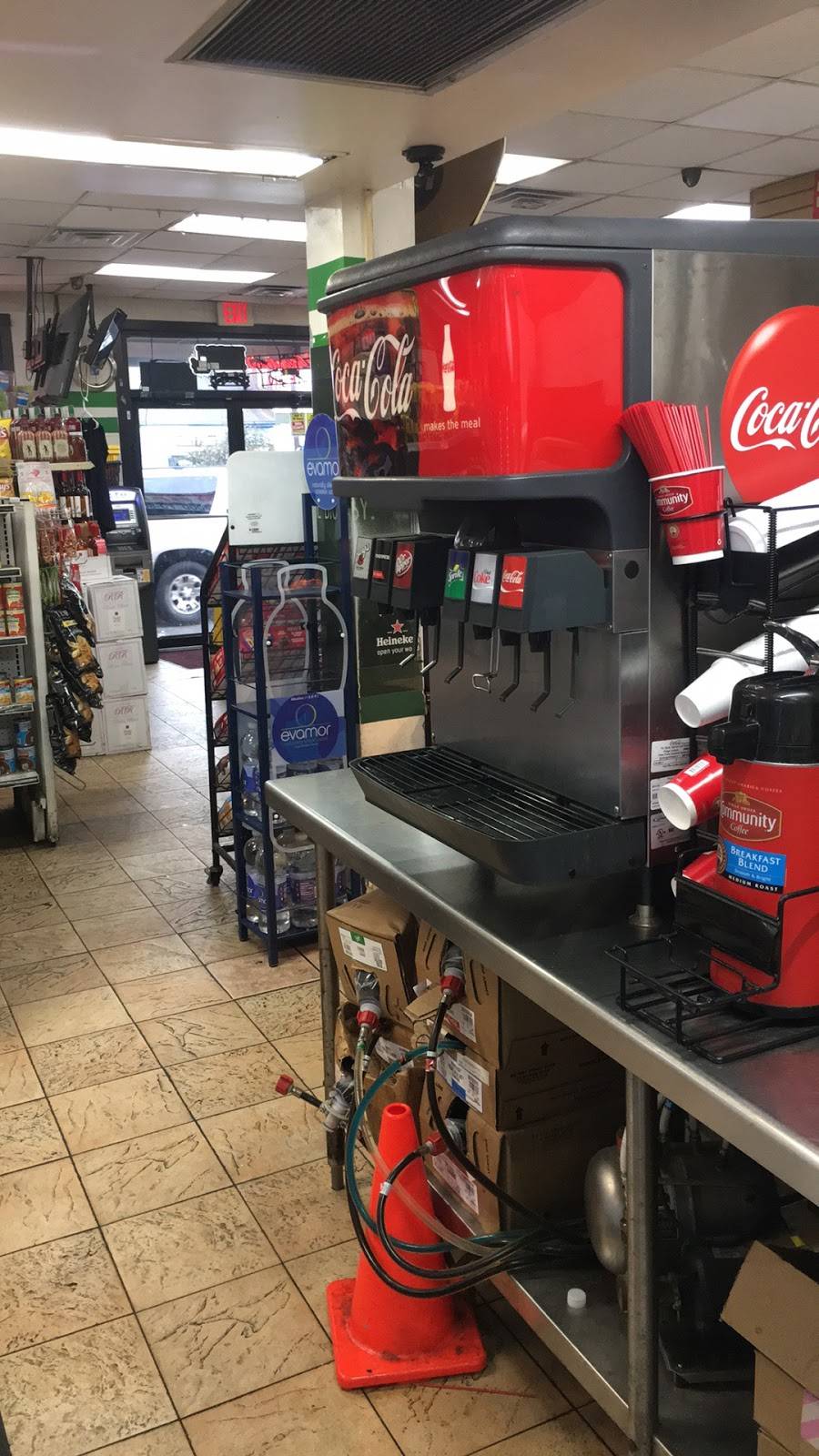 Hanks Seafood & Supermarket | restaurant | 2634 St Claude Ave, New Orleans, LA 70117, USA | 5049480685 OR +1 504-948-0685