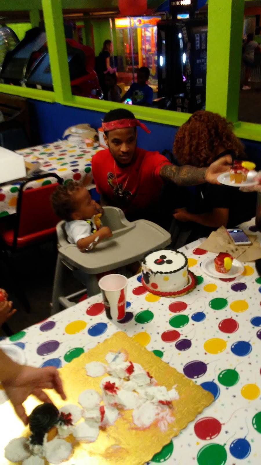 Pinocchios Pizza Playhouse | restaurant | 117 Prevost Dr, Houma, LA 70364, USA | 9855802000 OR +1 985-580-2000