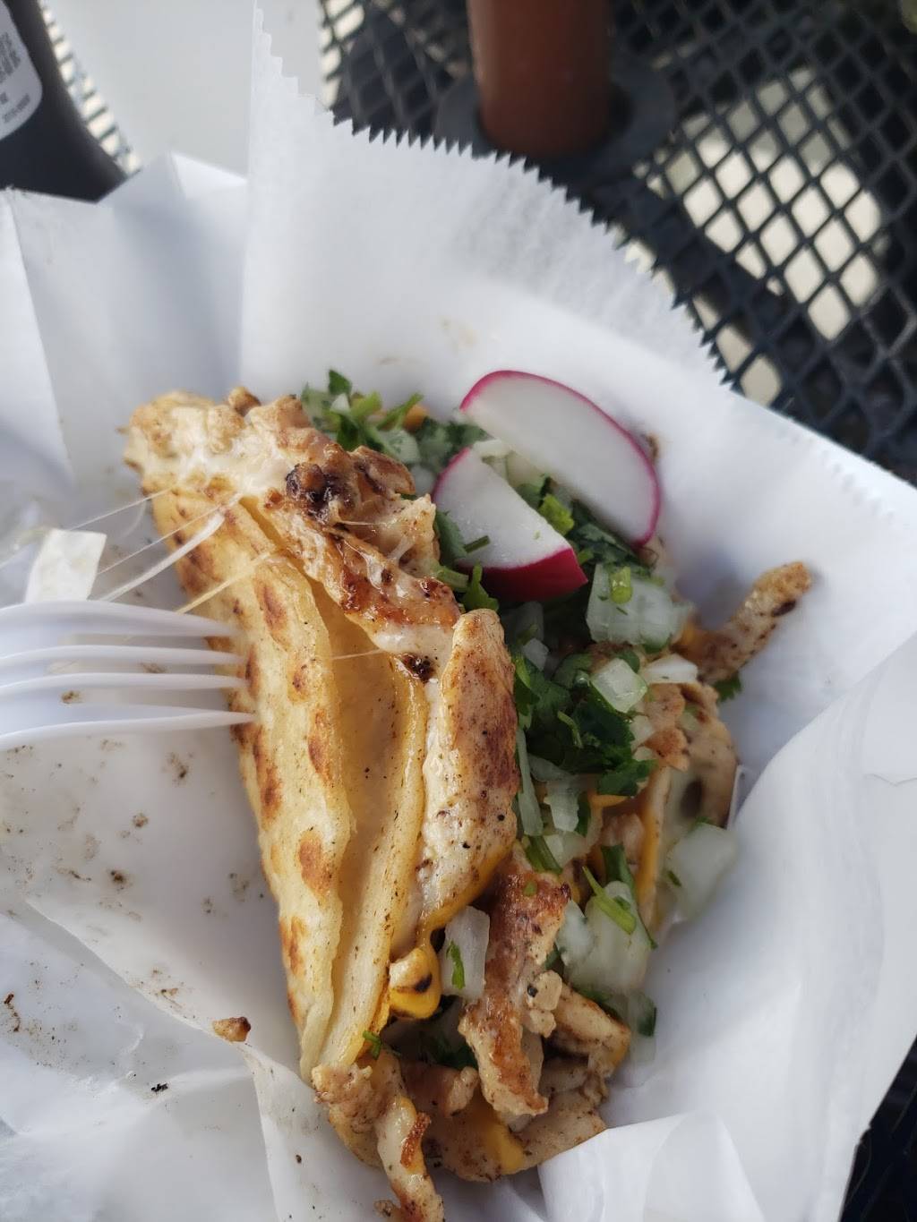 Pierpont tacos & Brew | restaurant | 1125 S Seaward Ave, Ventura, CA 93001, USA | 8056678706 OR +1 805-667-8706