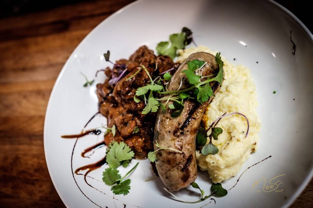 Whiskey Alley | restaurant | 227 The Alley SW, Aiken, SC 29801, USA | 8032260579 OR +1 803-226-0579