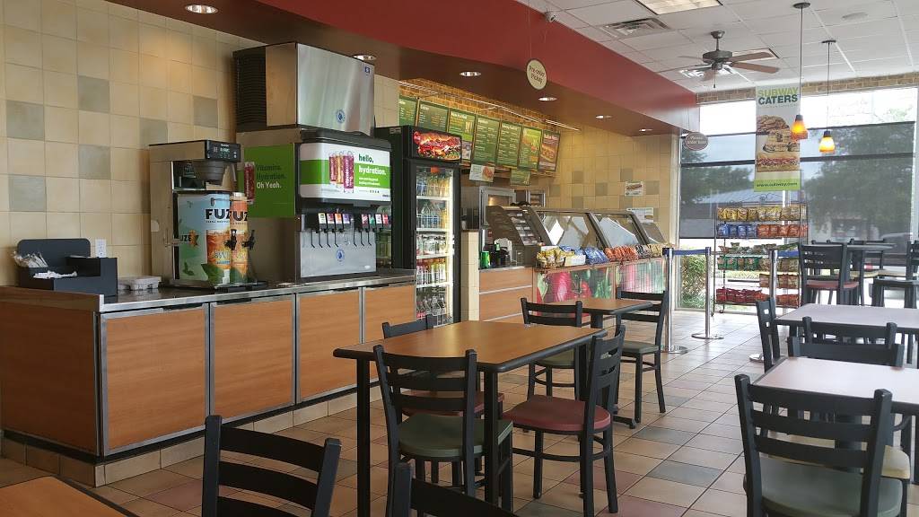 Subway Restaurants | restaurant | 2830 W 15th St, Plano, TX 75075, USA | 9723129885 OR +1 972-312-9885