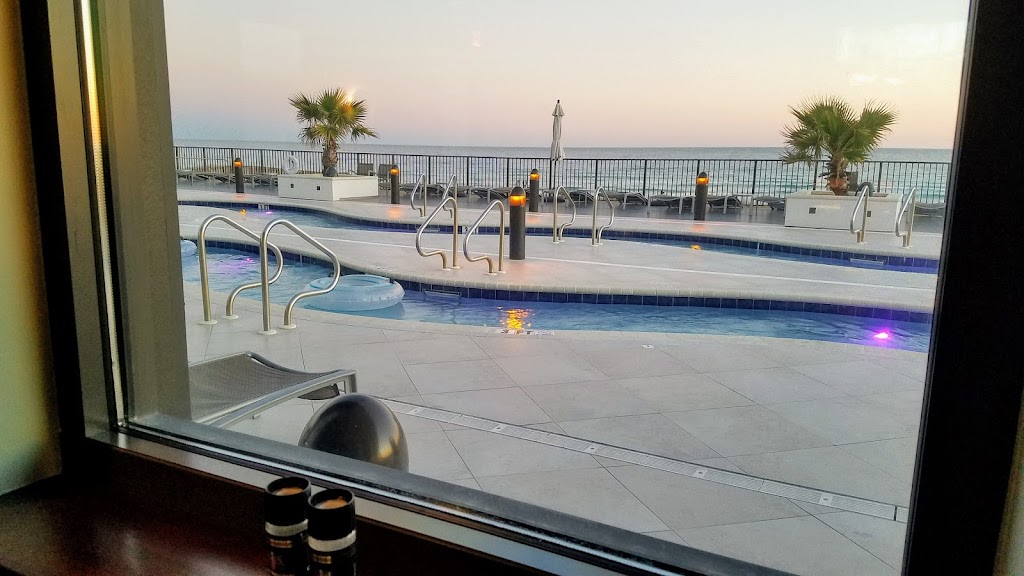 Beach House Bar & Grille | restaurant | 8375 Gulf Blvd, Navarre, FL 32566, USA | 8506846022 OR +1 850-684-6022