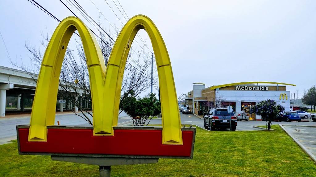 McDonalds | cafe | 4501 E Ben White Blvd, Austin, TX 78741, USA | 5129127511 OR +1 512-912-7511
