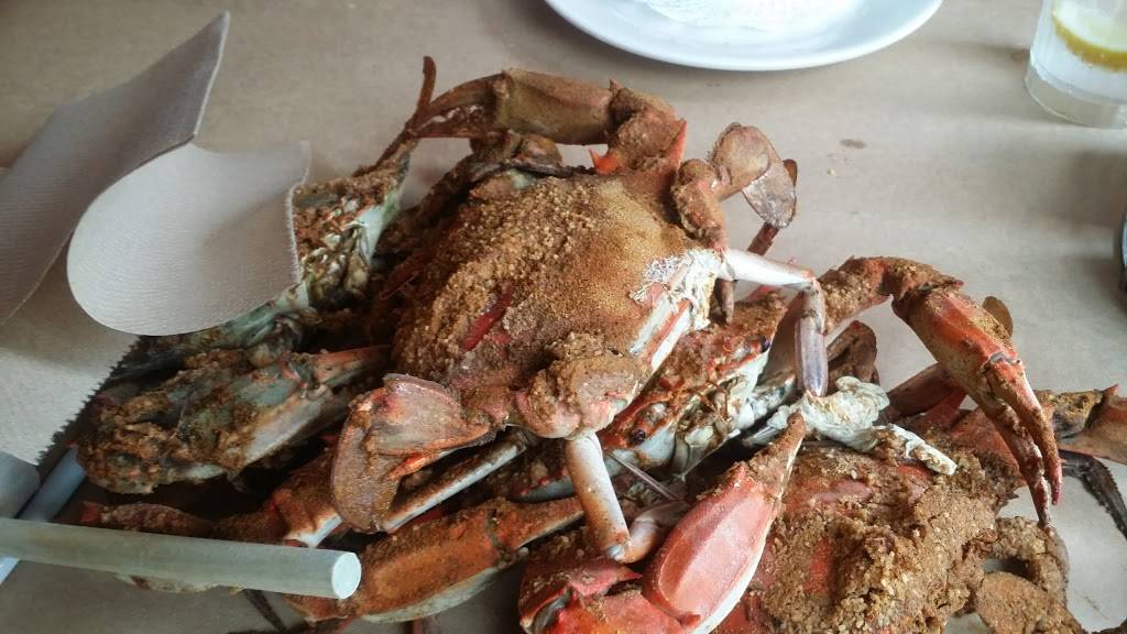 Ships Cafe Restaurant and Crab House | restaurant | 828 Frederick Rd, Catonsville, MD 21228, USA | 4107441838 OR +1 410-744-1838