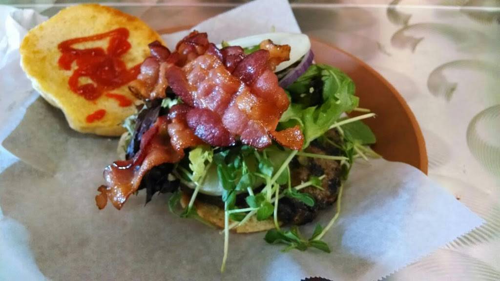 Sliders | restaurant | 1645 W San Carlos St, San Jose, CA 95128, USA | 4082984340 OR +1 408-298-4340