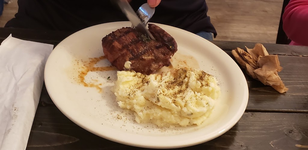 Izaeh’s American Steakhouse | restaurant | 4474 Woodbine Rd, Pace, FL 32571, USA | 8503820255 OR +1 850-382-0255