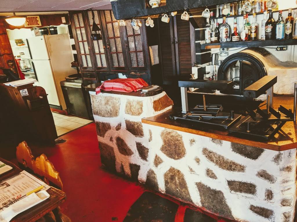 Mazot Suisse | restaurant | 5320 Boulevard Labelle, Val-Morin, QC J0T 2R0, Canada | 4502292553 OR +1 450-229-2553