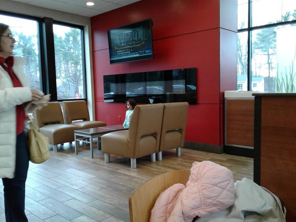 Wendys | restaurant | 730 Plain St, Marshfield, MA 02050, USA | 7818342330 OR +1 781-834-2330