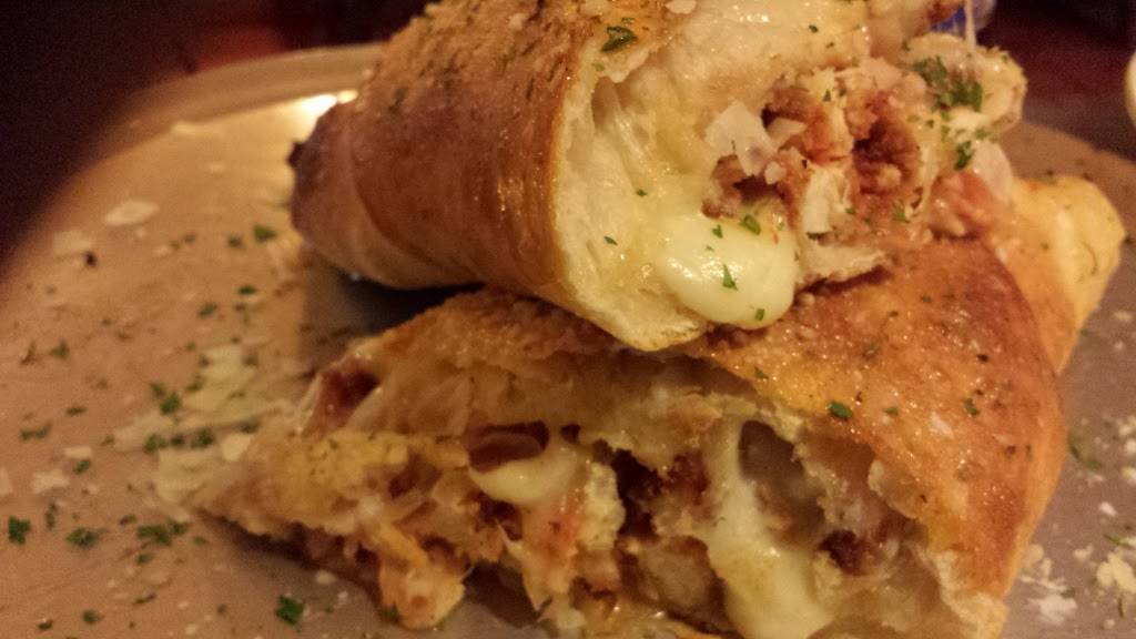 A Bronx Tale Pizzeria | restaurant | 121 S 3rd St, Lantana, FL 33462, USA | 5612029111 OR +1 561-202-9111