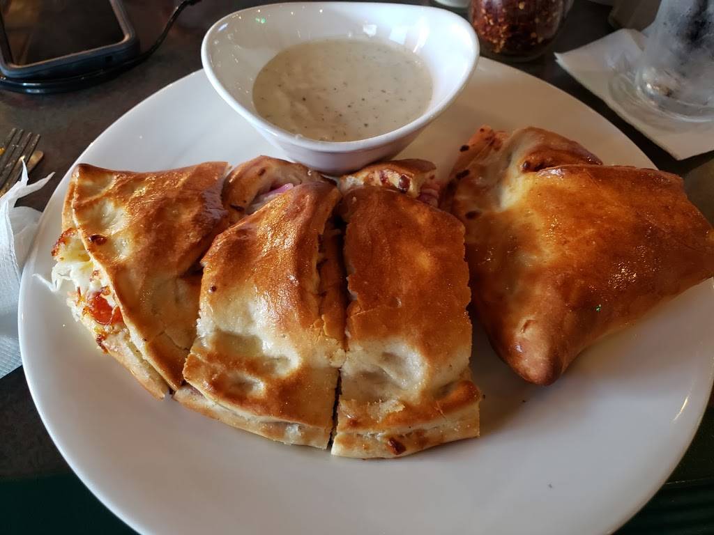 Gimmicks For Food & Fun | restaurant | 5021 Bay City Rd, Midland, MI 48642, USA | 9894962037 OR +1 989-496-2037