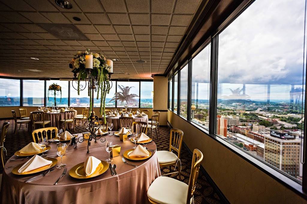 Club LeConte | restaurant | 800 S Gay St 27th Floor, Knoxville, TN 37929, USA | 8655230405 OR +1 865-523-0405