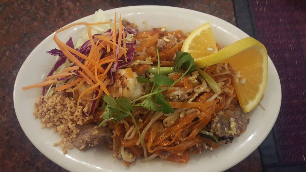 Thai Chili Restaurant | restaurant | 1812 N Tustin St, Orange, CA 92865, USA | 7149983822 OR +1 714-998-3822