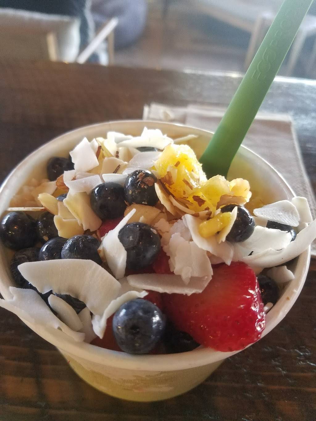 Playa Bowls | restaurant | 224 Rte 37 E, Toms River, NJ 08753, USA | 7322442700 OR +1 732-244-2700